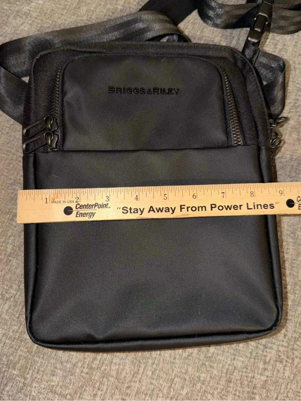 Briggs & Riley Men’s Black Delve TrekSafe Vertical Crossbody
